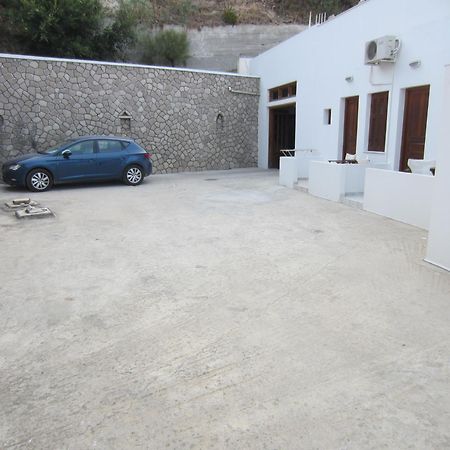 Katerina Apartments Triovasálos Exterior foto